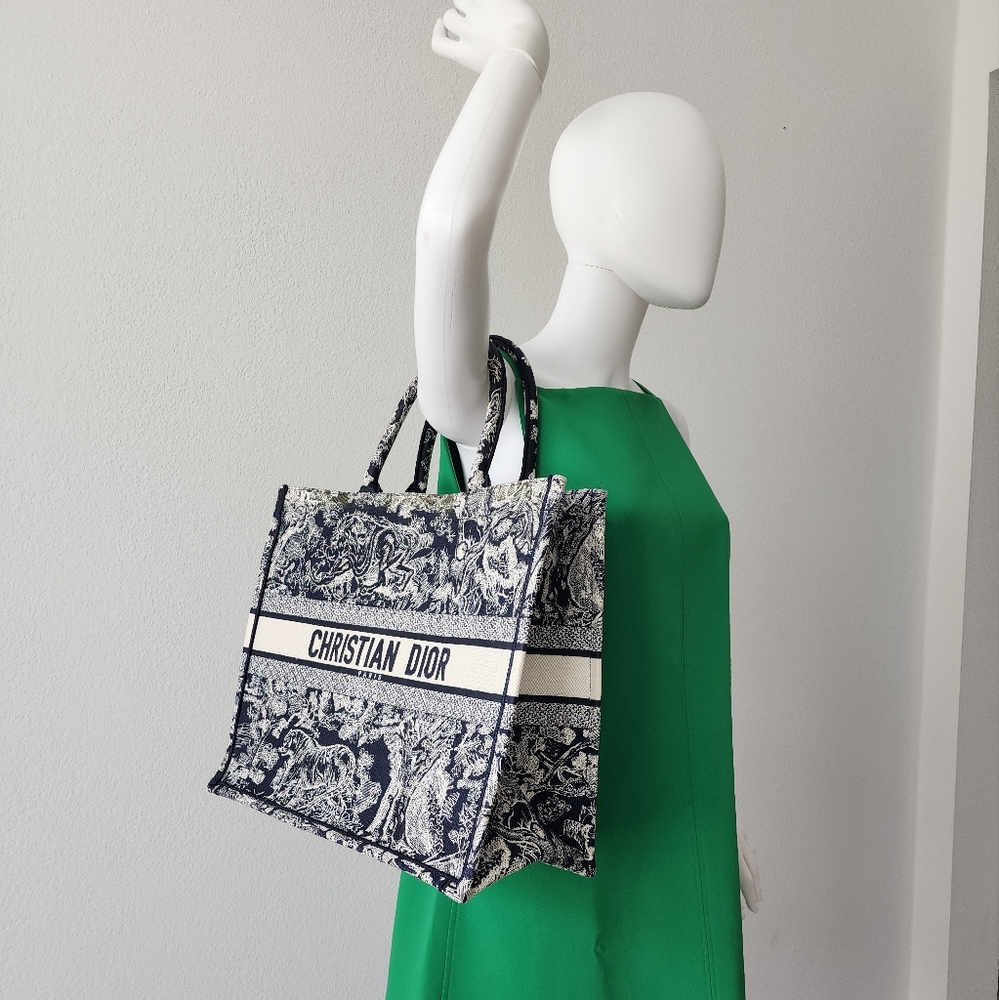 Auth Dior Book Tote Large Bag - Picture 4 of 14